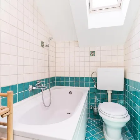 2 Bedroom Stunning In * 슬라노
