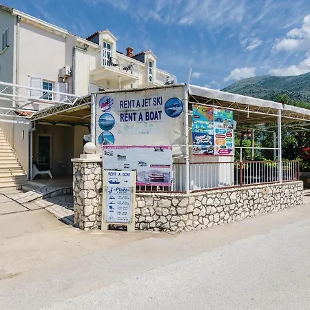 2 Bedroom Stunning In Apartamento Slano